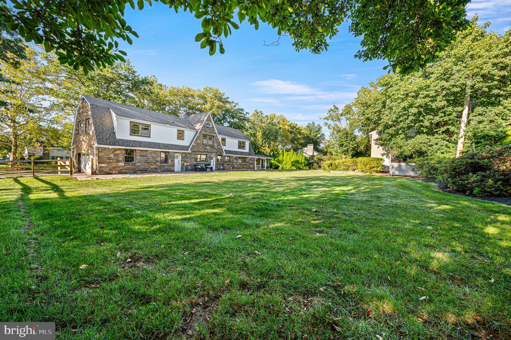 LAPIDEA HILLS - Residential