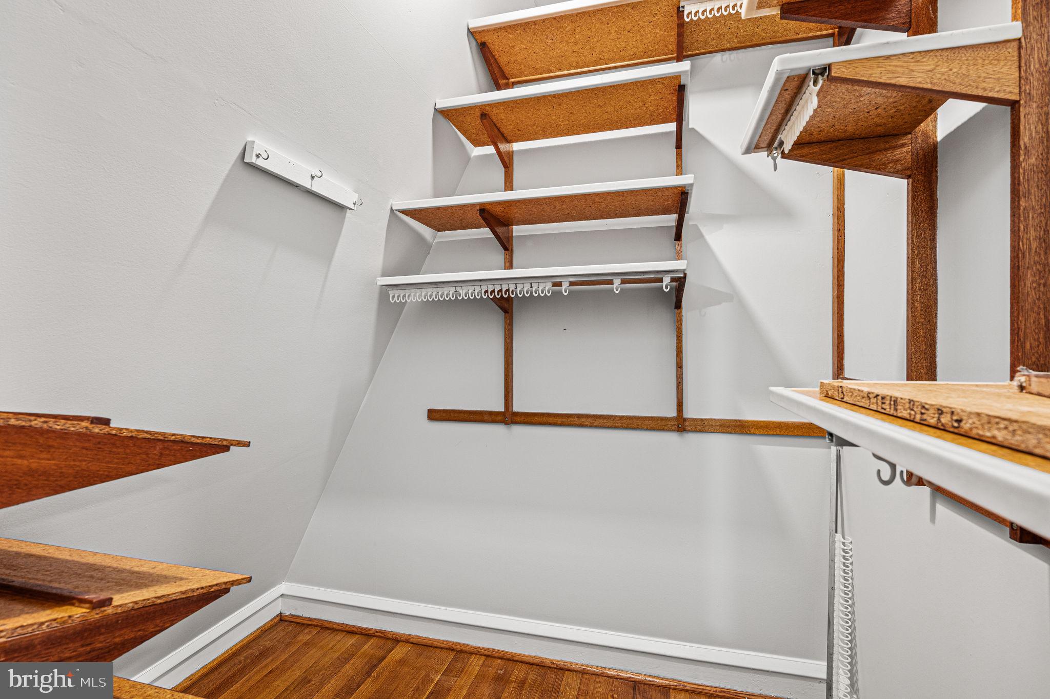 LAPIDEA HILLS - Residential