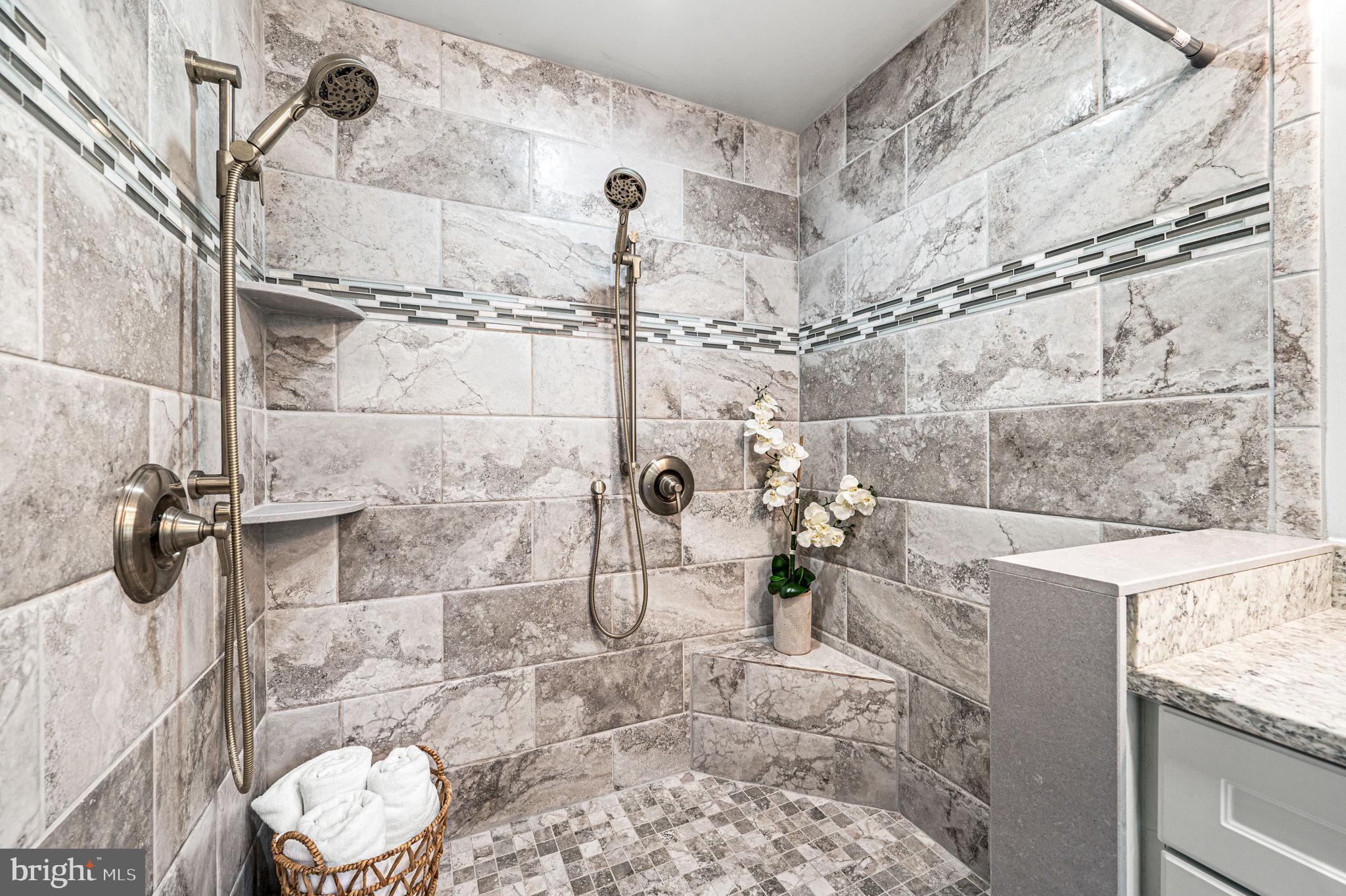 LAPIDEA HILLS - Residential