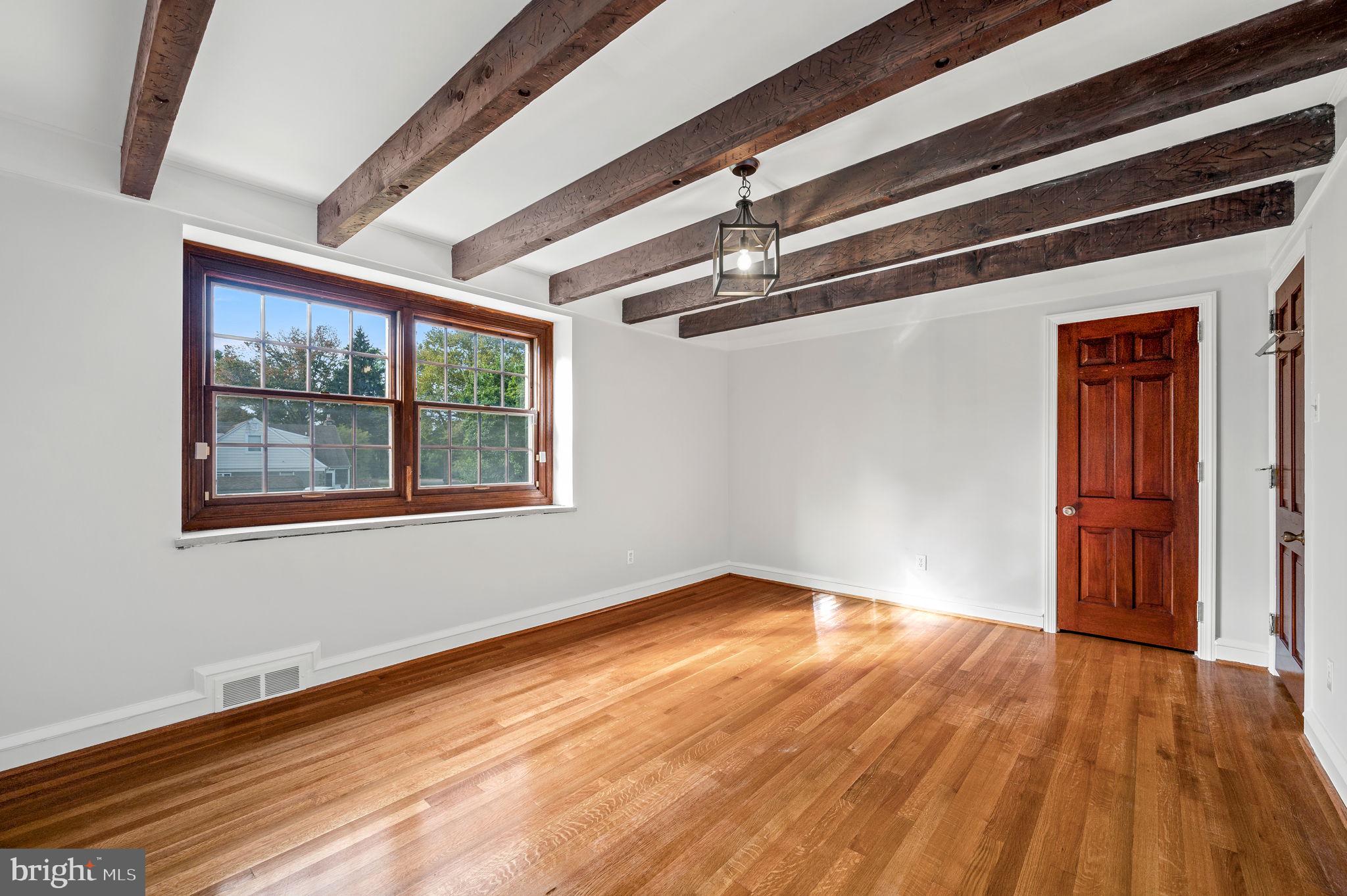 LAPIDEA HILLS - Residential