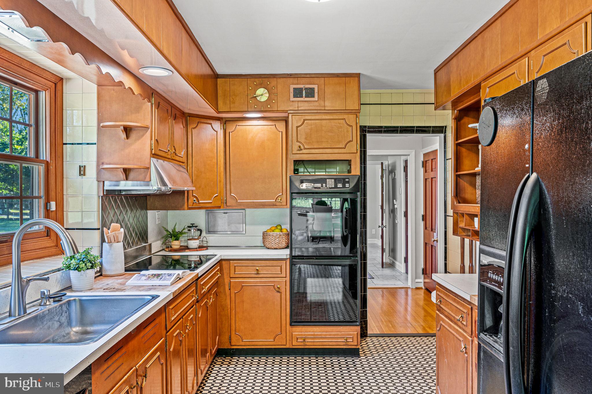 LAPIDEA HILLS - Residential