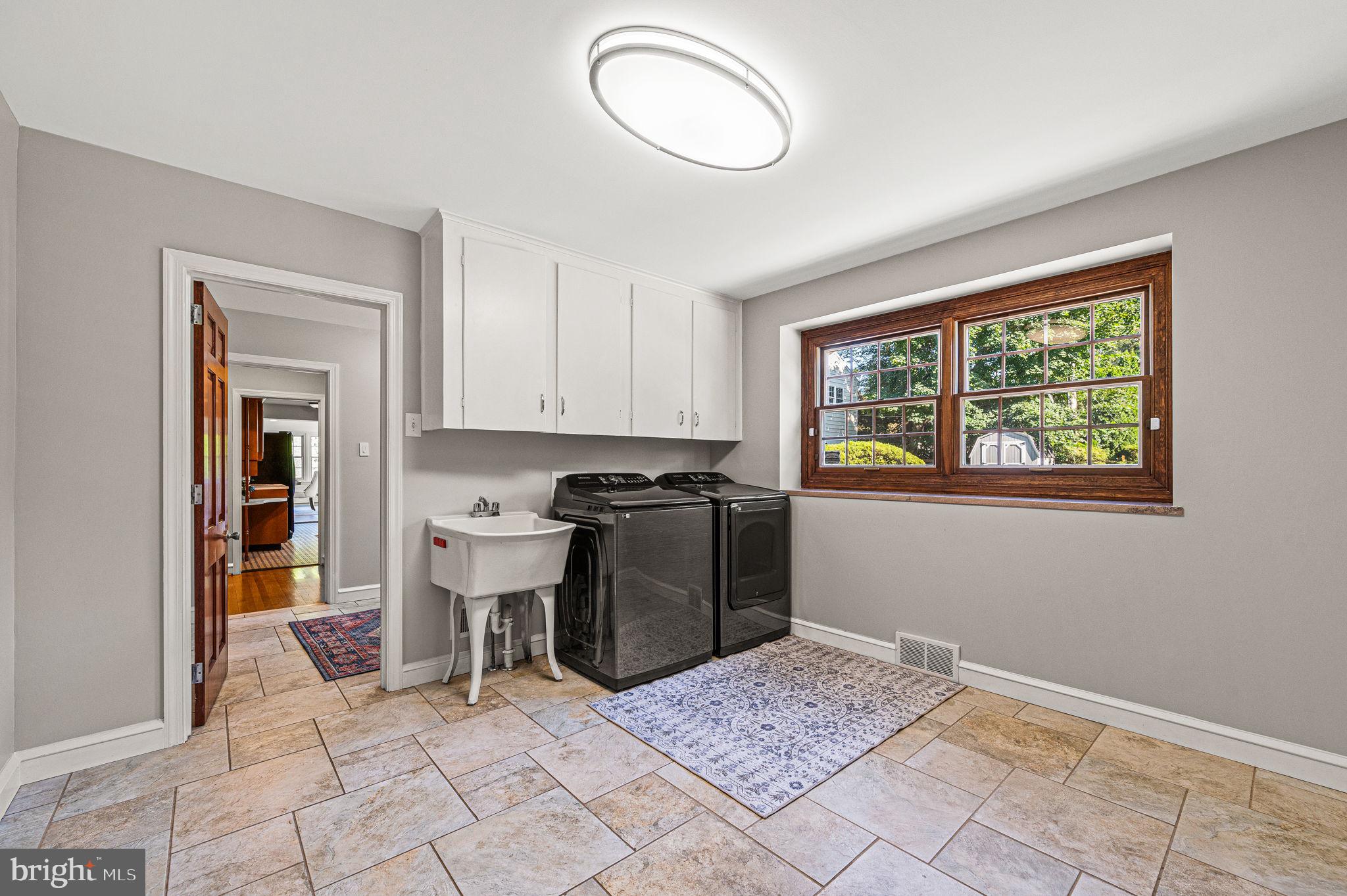 LAPIDEA HILLS - Residential