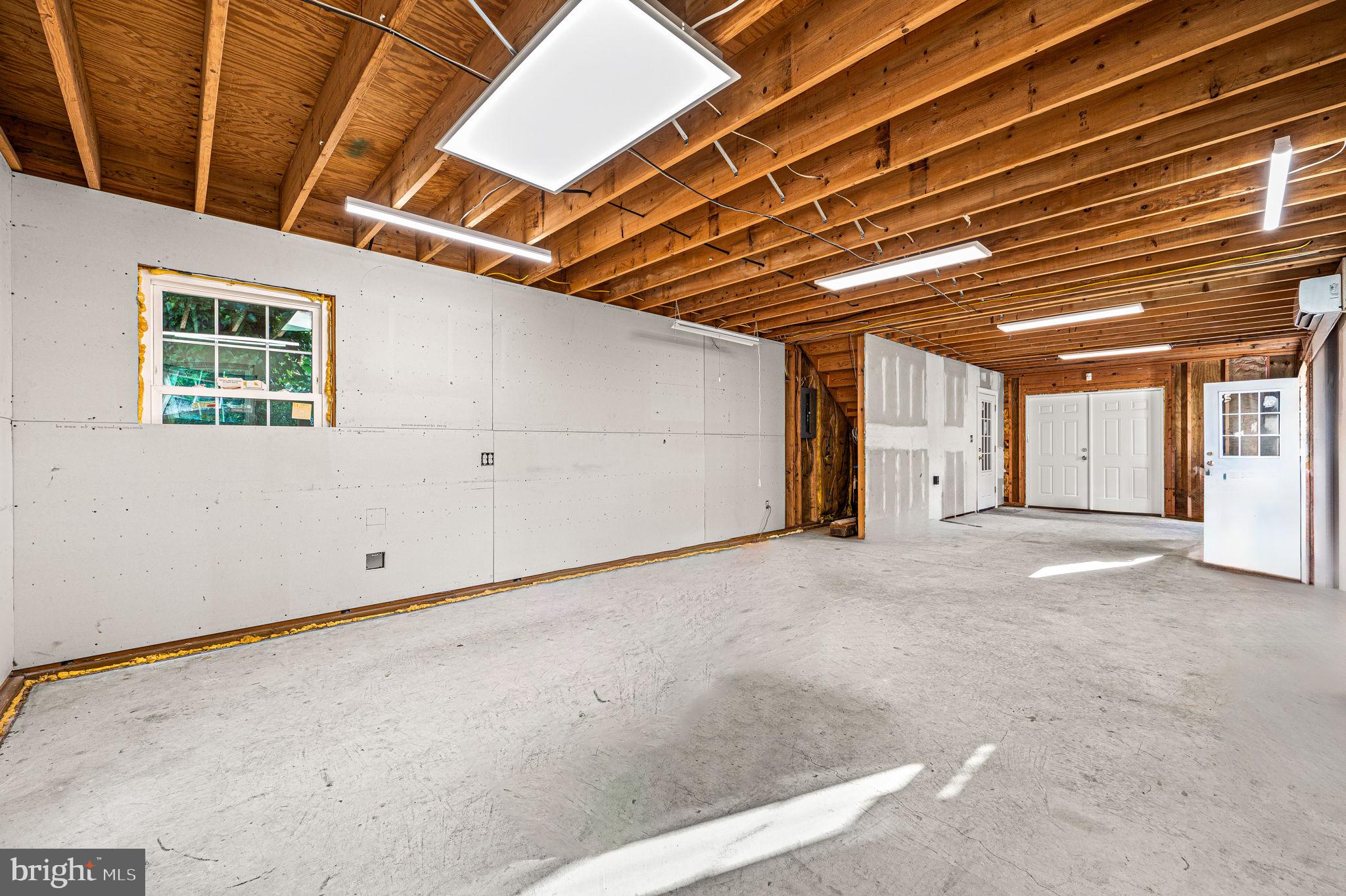 LAPIDEA HILLS - Residential