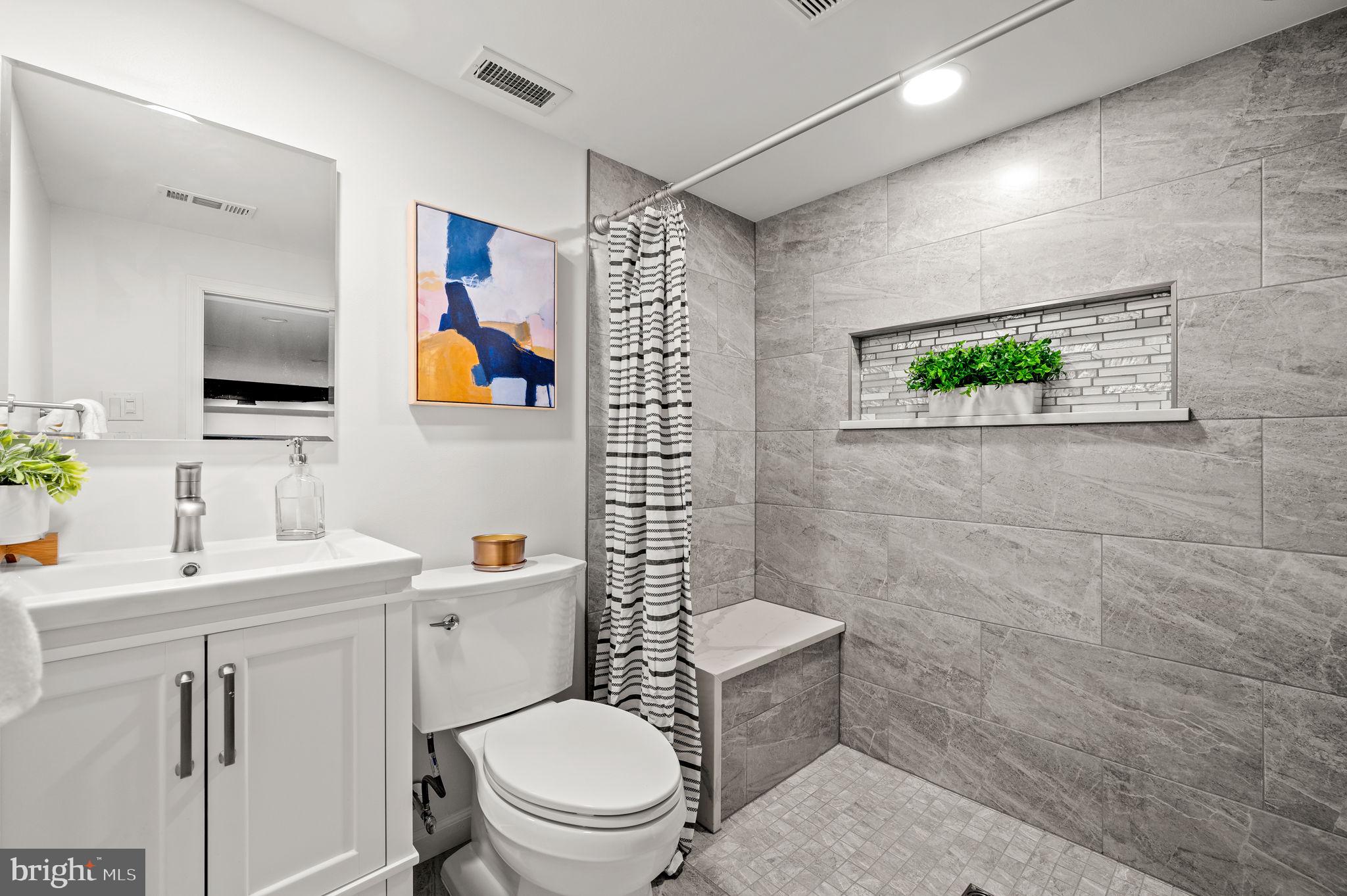 LAPIDEA HILLS - Residential