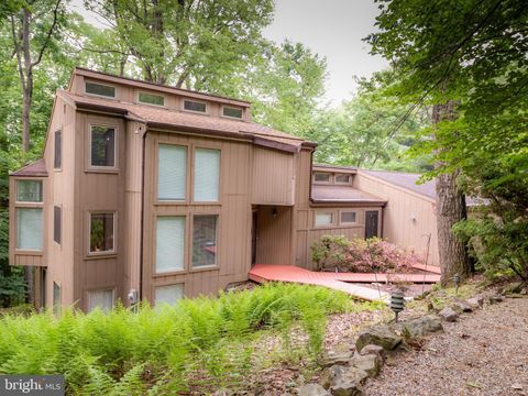 Photo of 936 FOREST RD, LANCASTER, PA 17601 (MLS # PALA2032780)