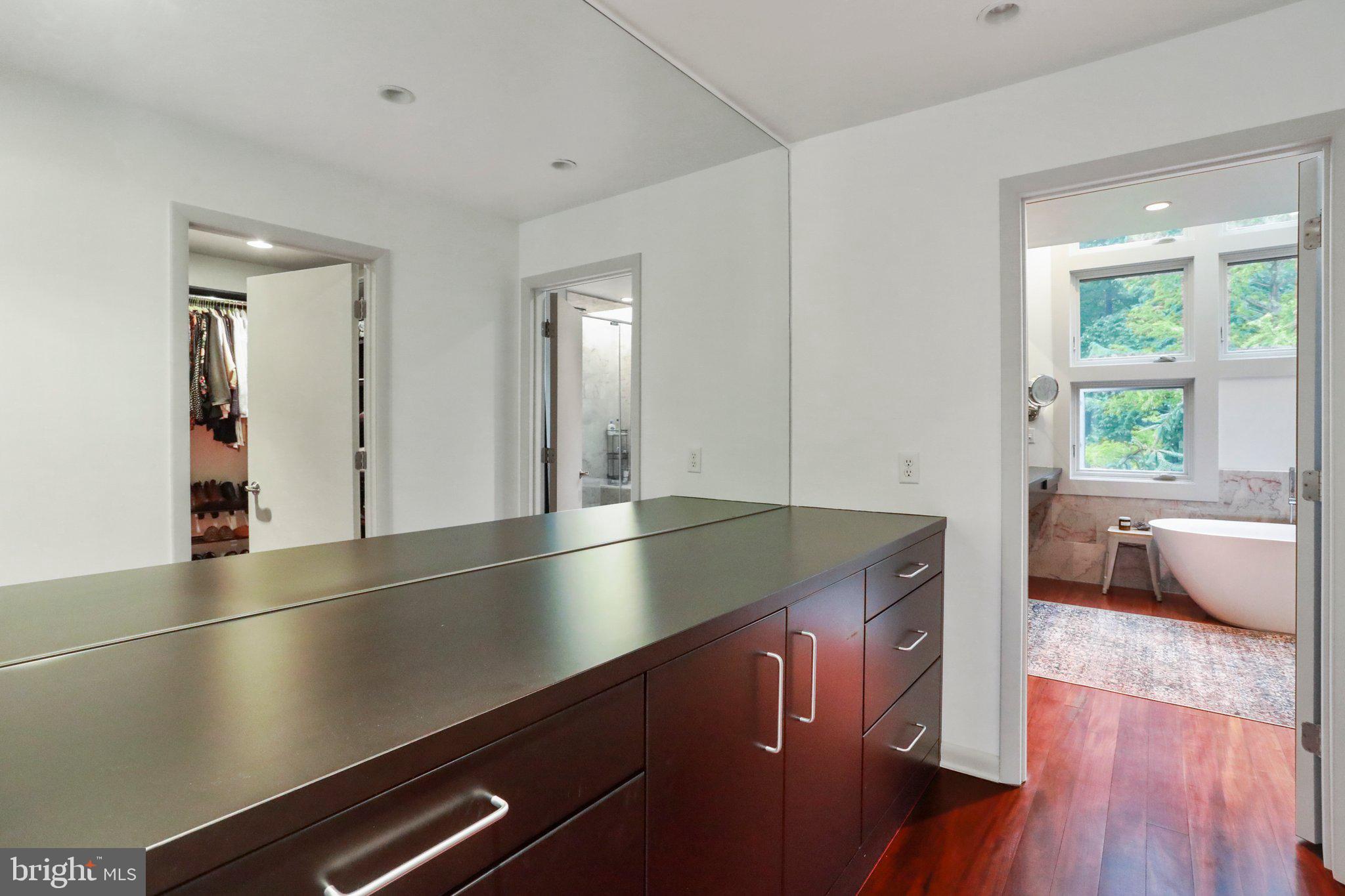 MILLPOINT - Residential