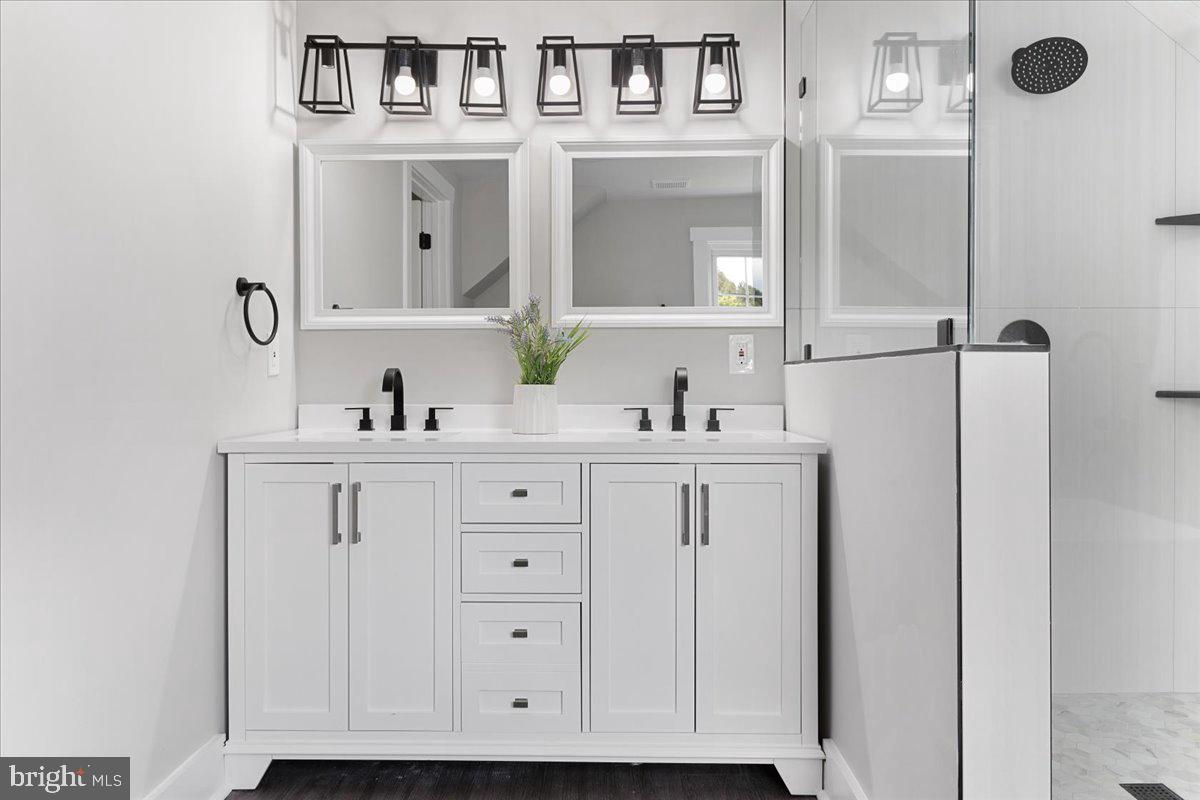 GLEN ELLEN - Residential