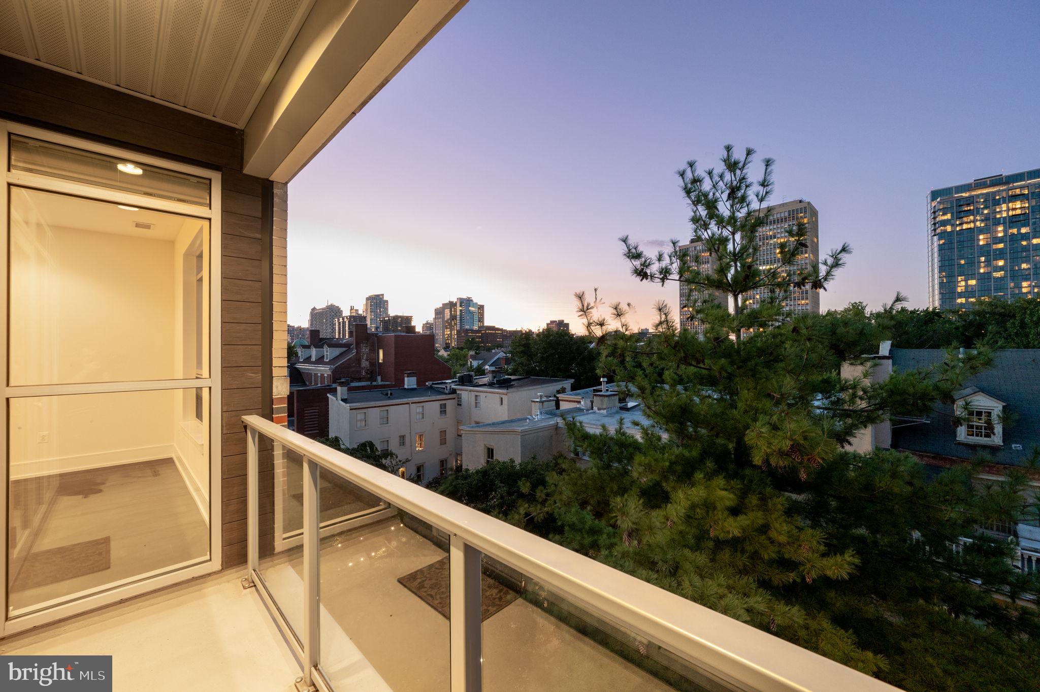 SOCIETY HILL - Residential Lease