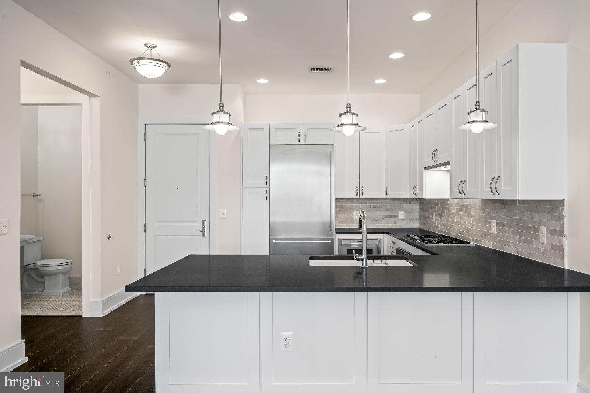 SOCIETY HILL - Residential Lease