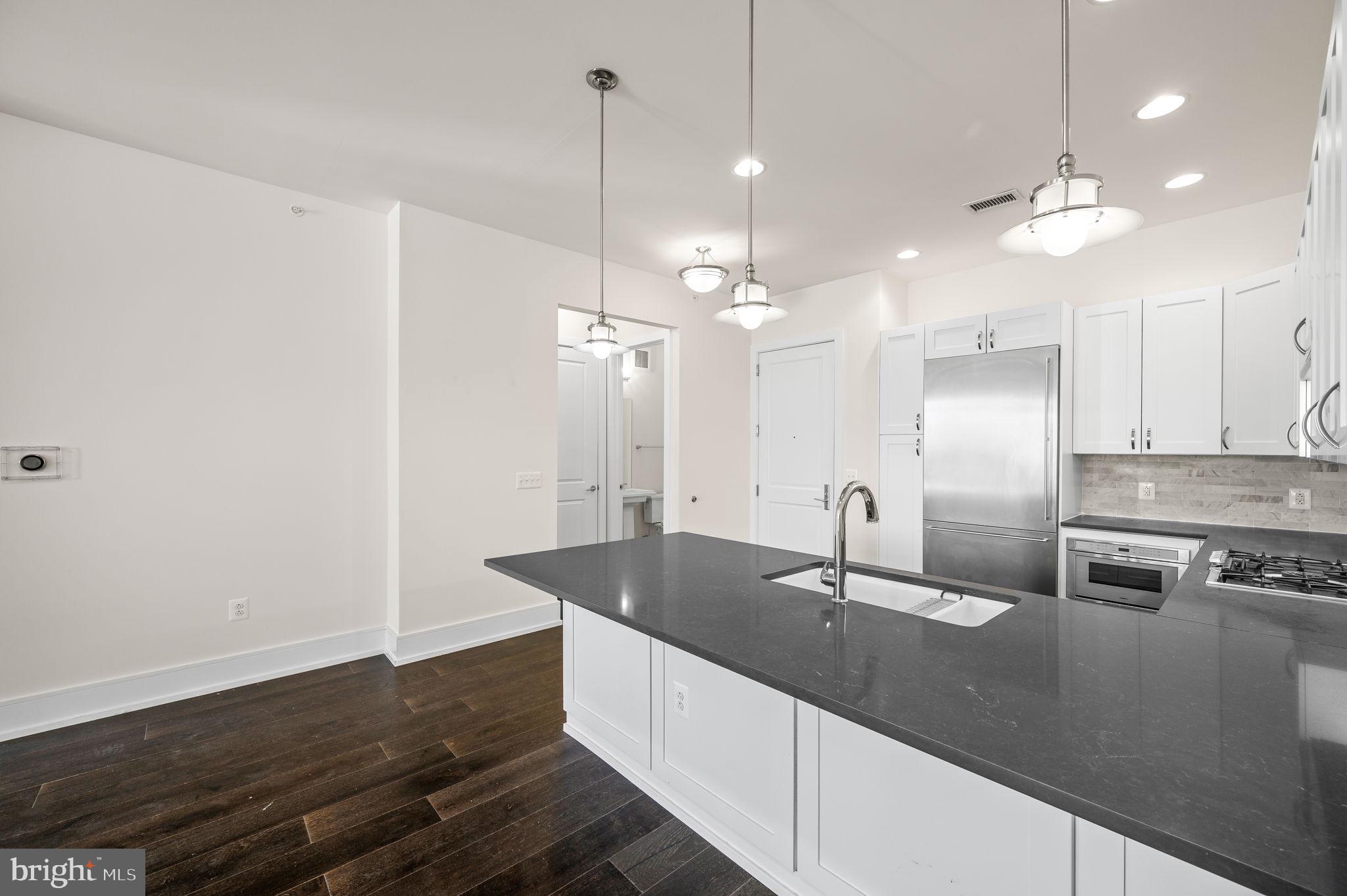 SOCIETY HILL - Residential Lease