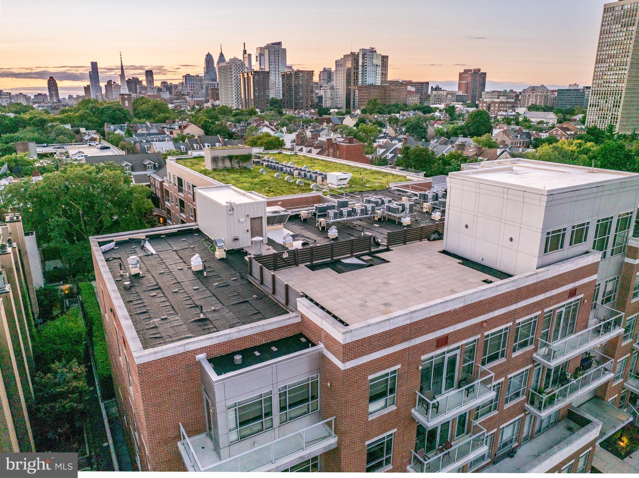 SOCIETY HILL - Residential Lease