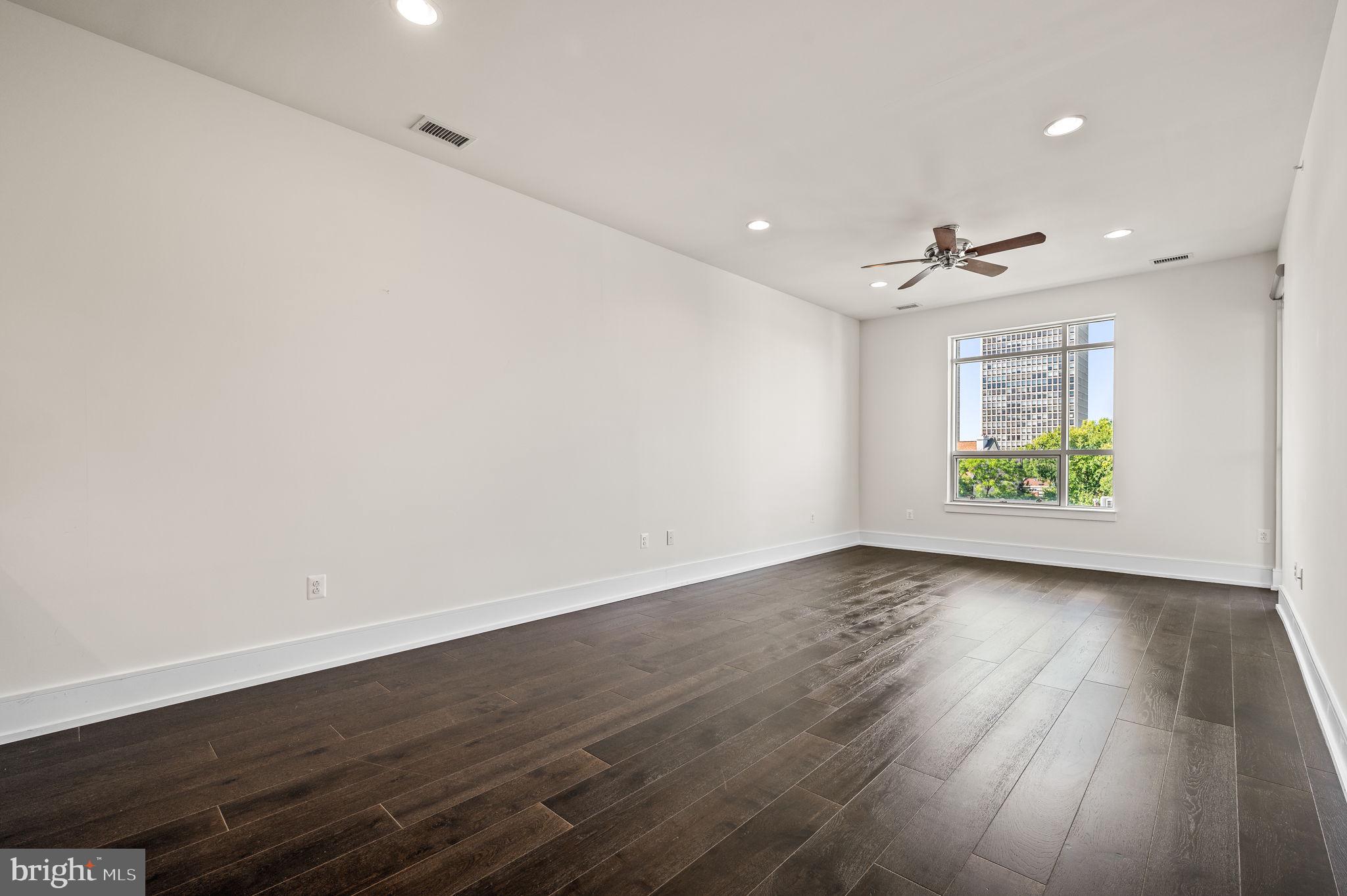SOCIETY HILL - Residential Lease