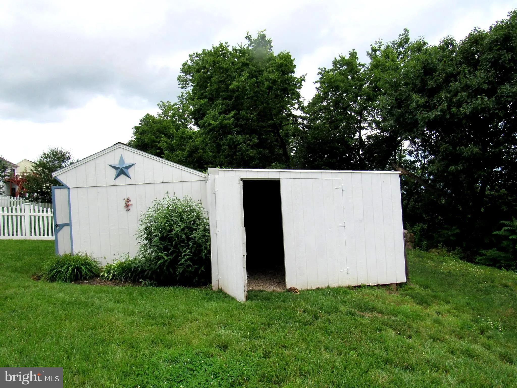 Mount Wolf, Pennsylvania 17347, United States, 3 Bedrooms Bedrooms, ,4 BathroomsBathrooms,Residential,Pending,153911
