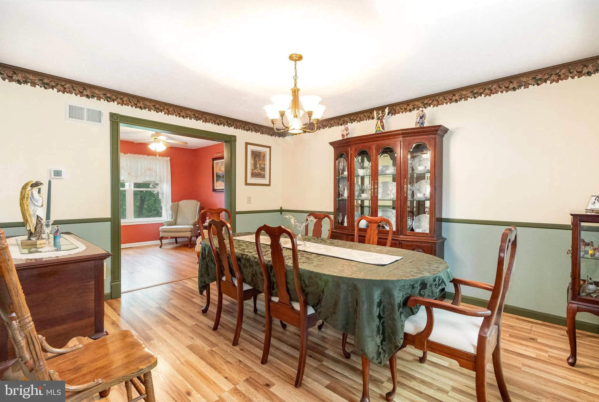 Mount Wolf, Pennsylvania 17347, United States, 3 Bedrooms Bedrooms, ,4 BathroomsBathrooms,Residential,Pending,153911