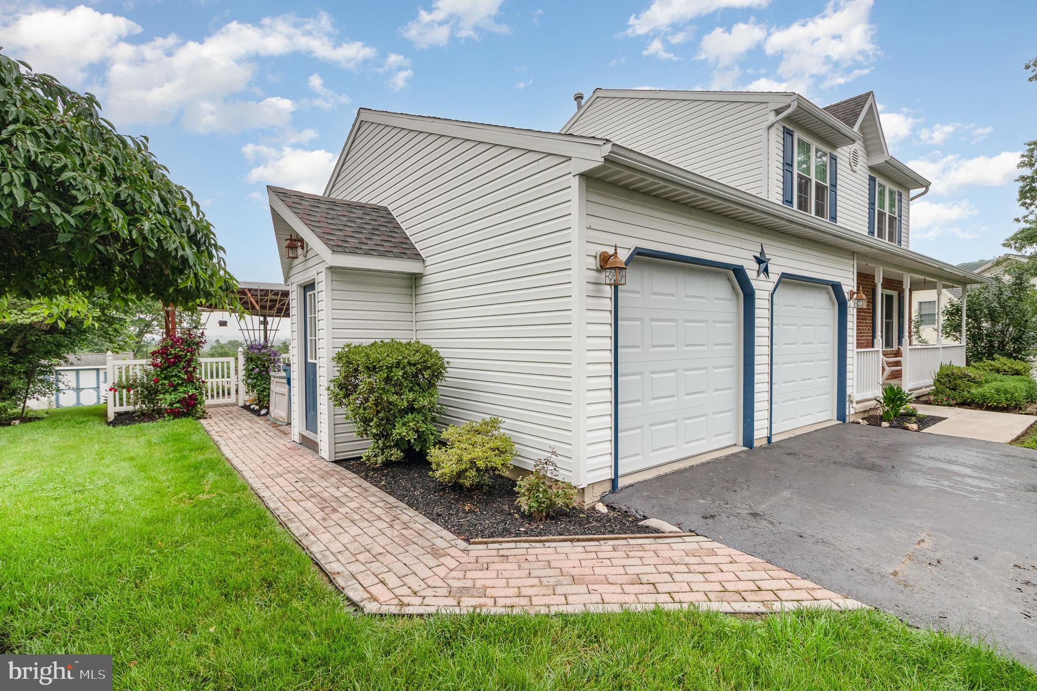270 ABBEY DRIVE