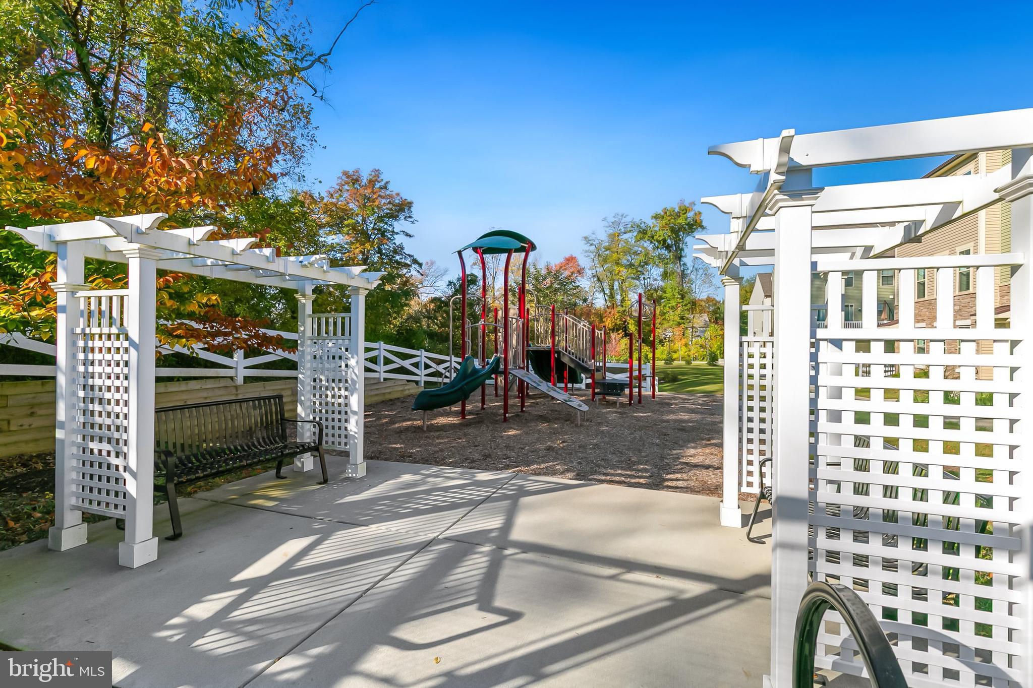 ASHTON MARKET - Residential