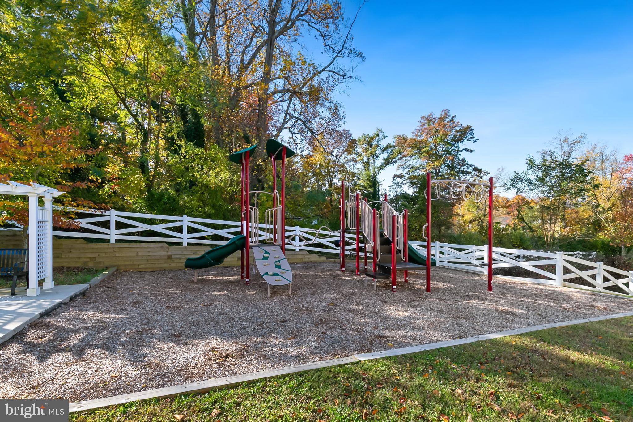 ASHTON MARKET - Residential