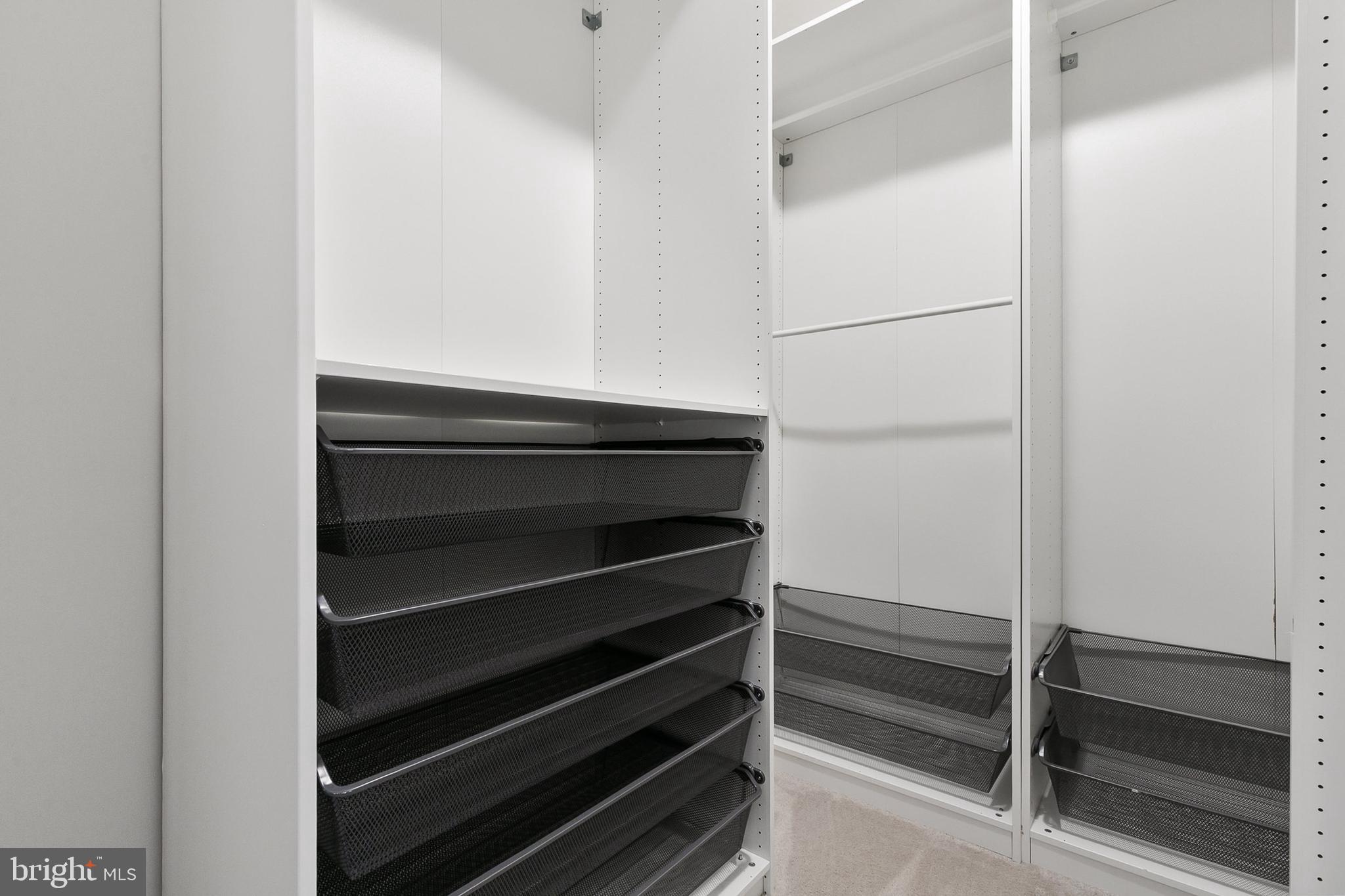 ASHTON MARKET - Residential