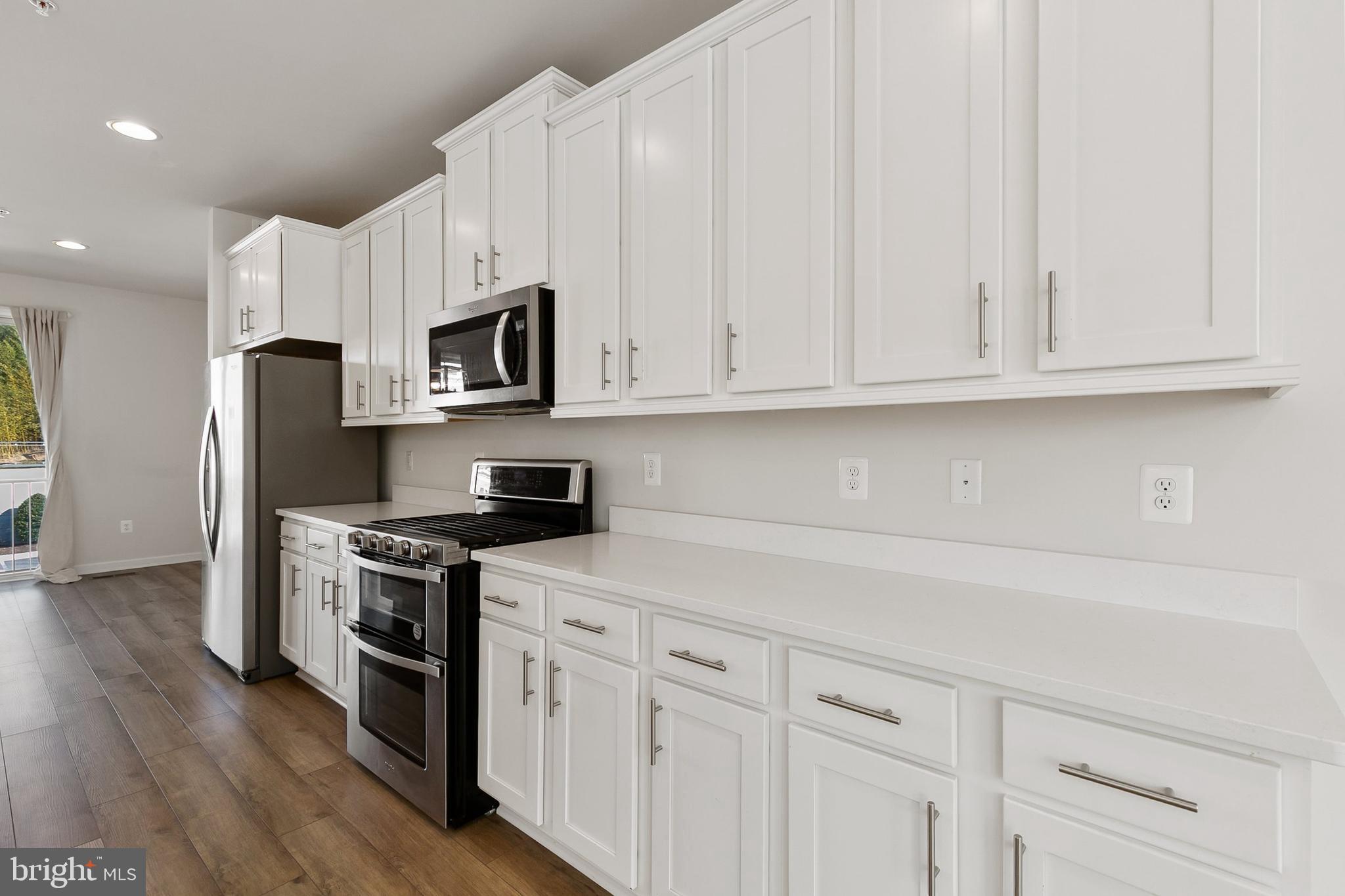 ASHTON MARKET - Residential