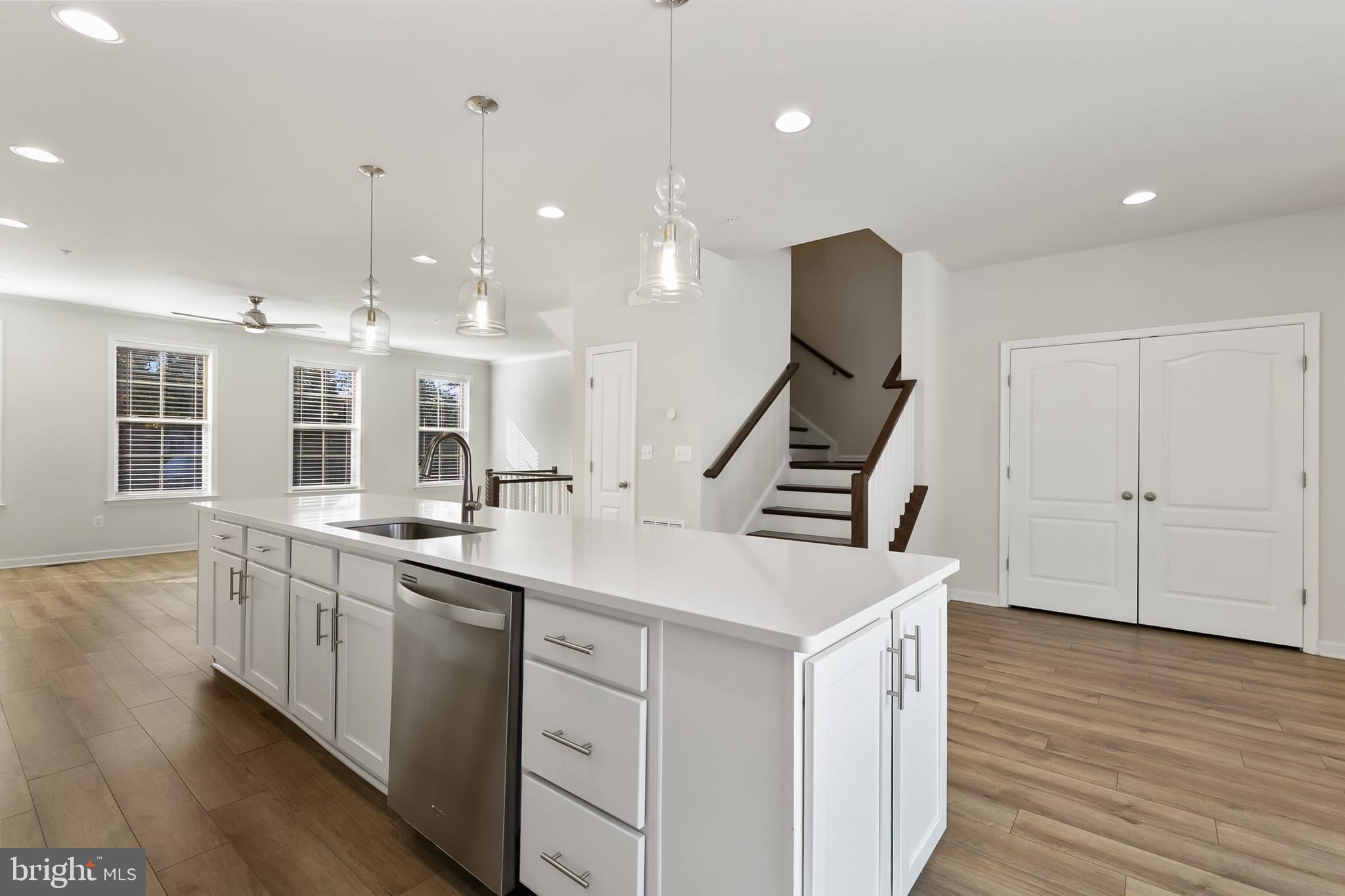 ASHTON MARKET - Residential