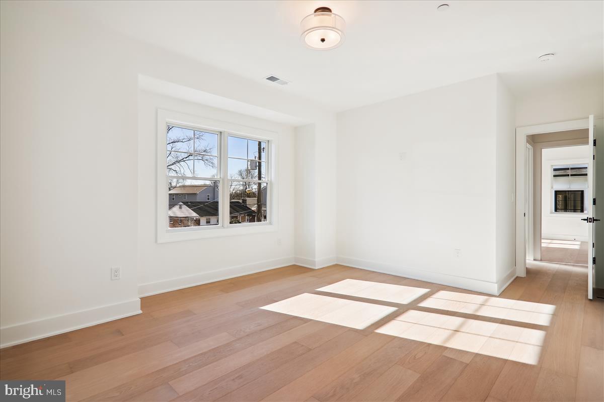 GEORGETOWN VILLAGE - Residential