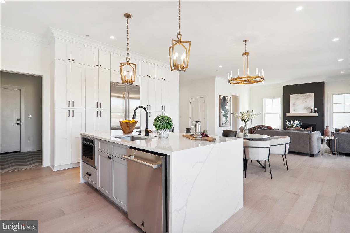 GEORGETOWN VILLAGE - Residential