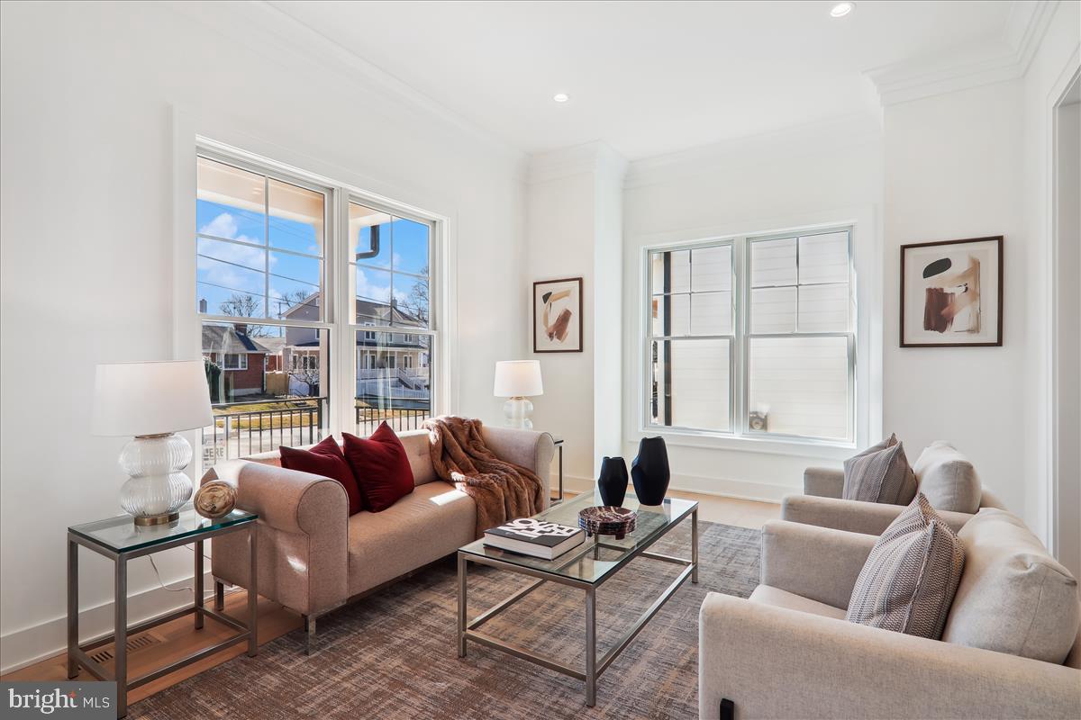 GEORGETOWN VILLAGE - Residential