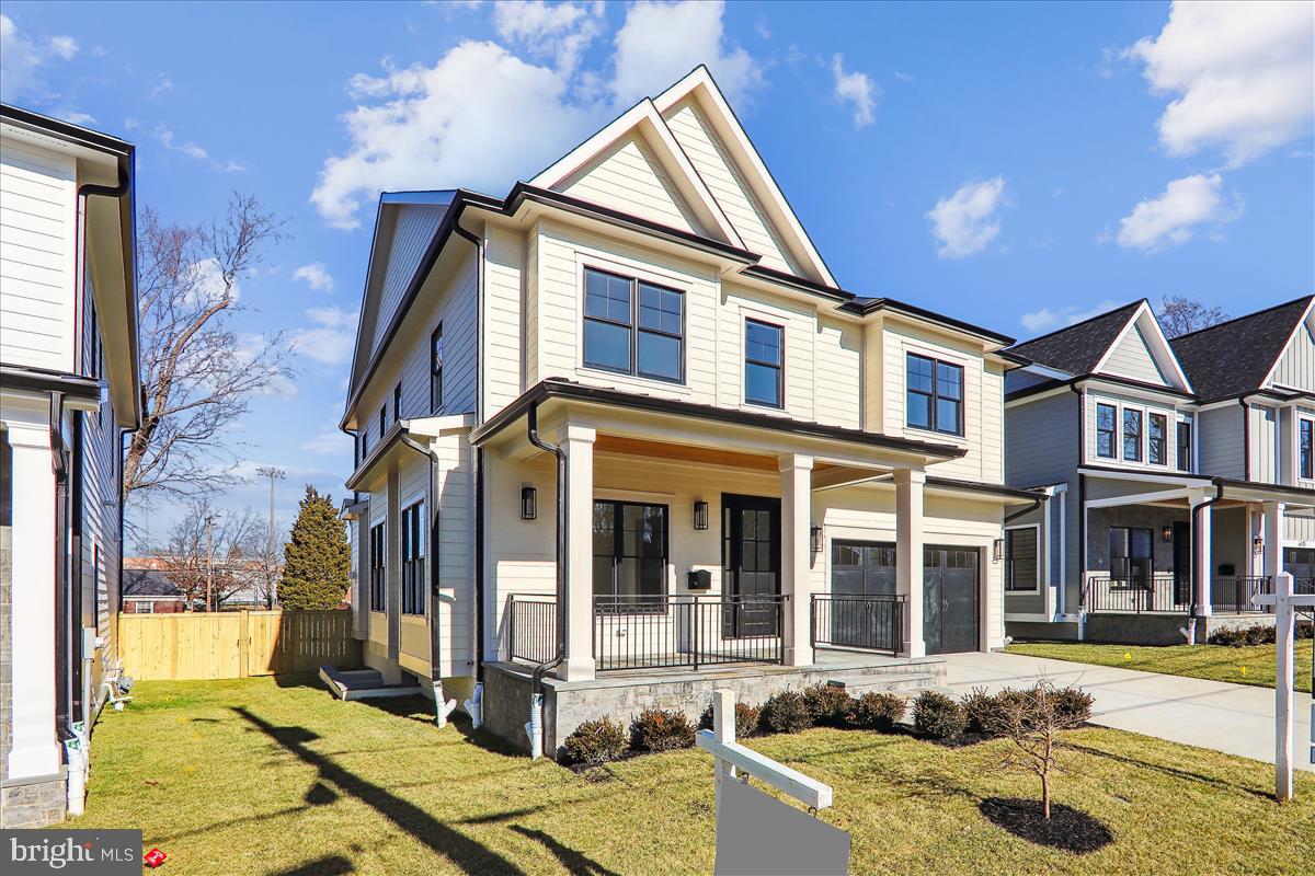 GEORGETOWN VILLAGE - Residential