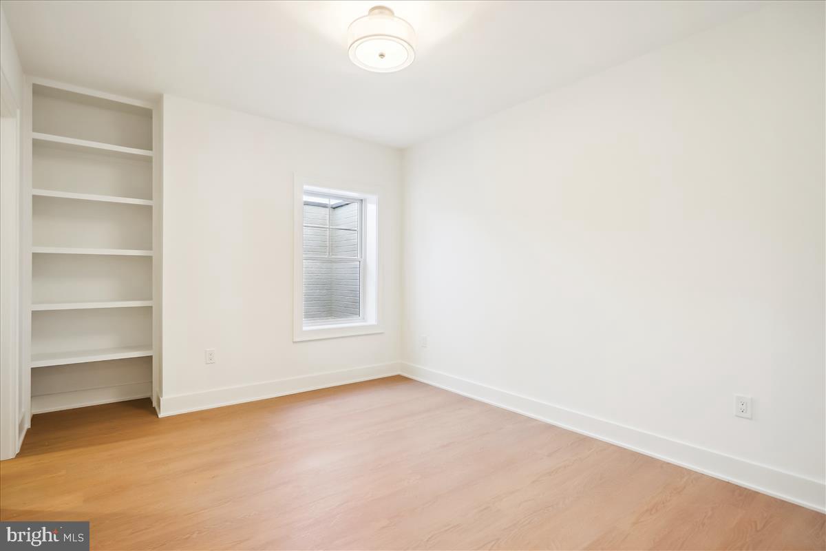 GEORGETOWN VILLAGE - Residential