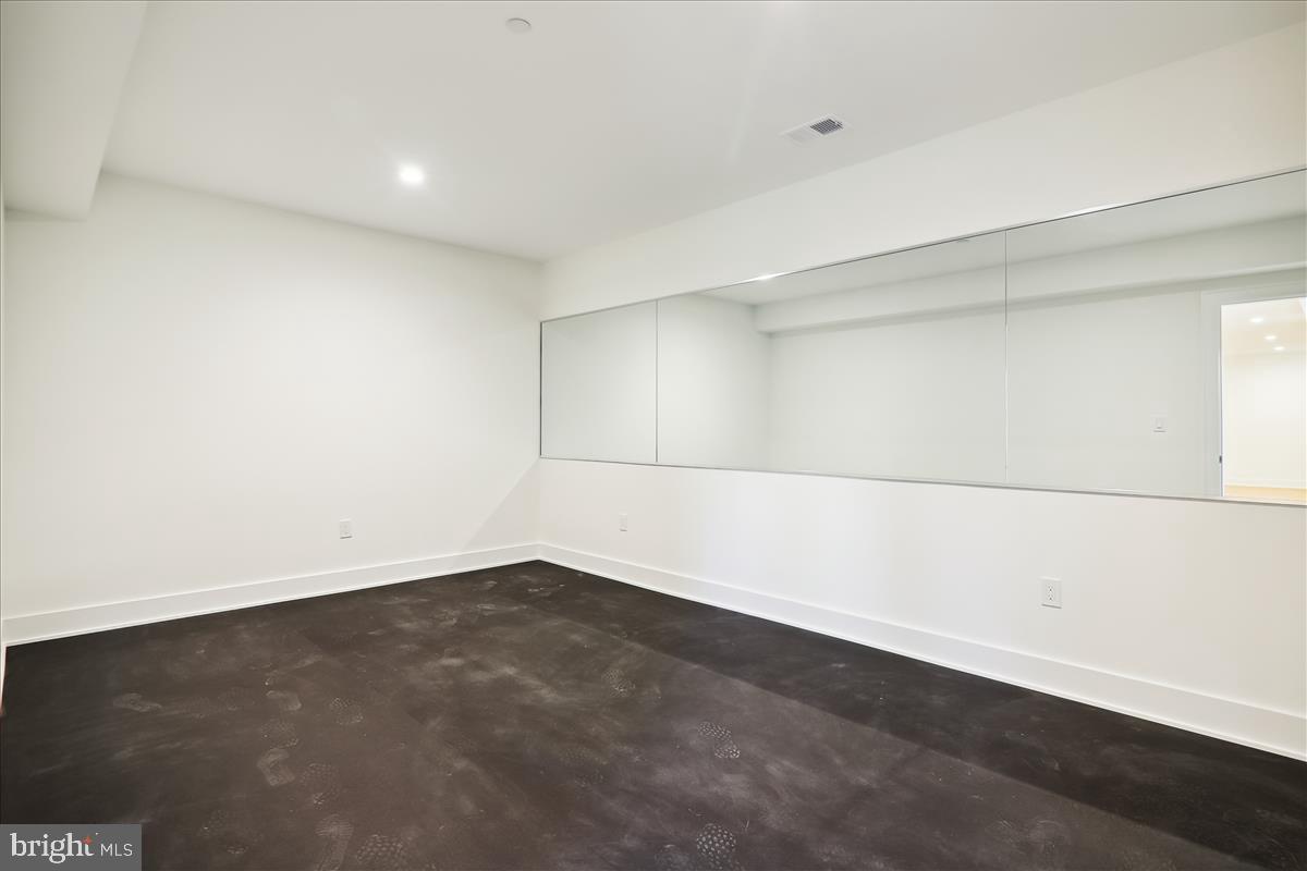 GEORGETOWN VILLAGE - Residential