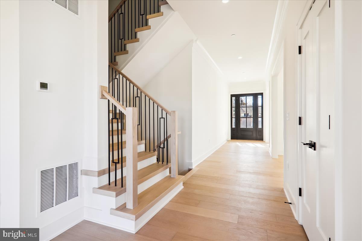 GEORGETOWN VILLAGE - Residential