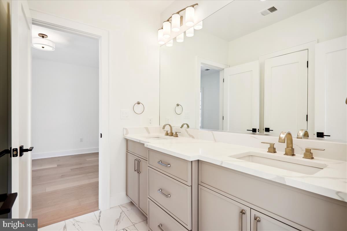 GEORGETOWN VILLAGE - Residential