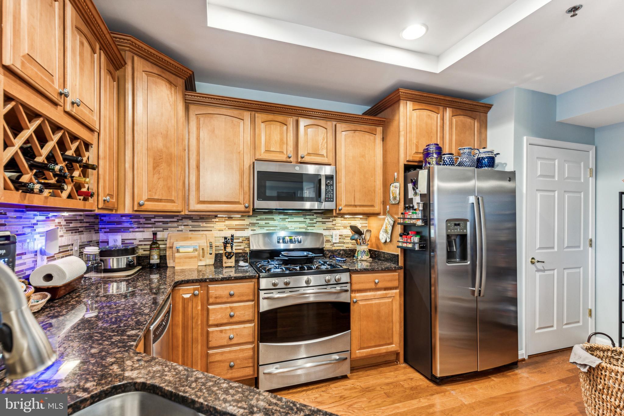 GROVETON WOODS - Residential