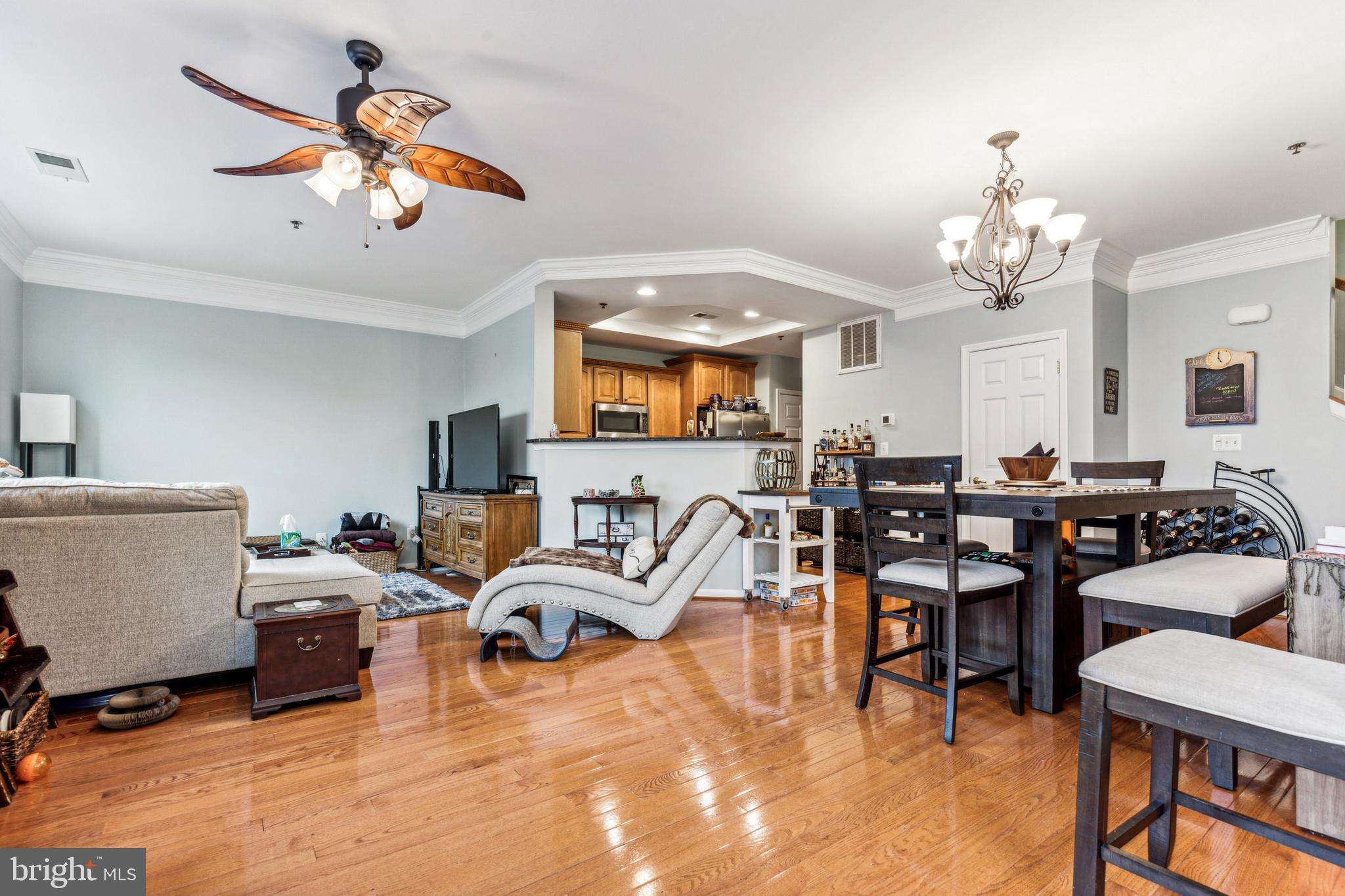 GROVETON WOODS - Residential