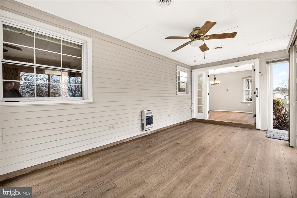 CRESTWOOD VILLAGE - Residential