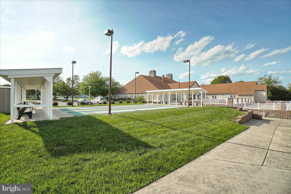 CRESTWOOD VILLAGE - Residential