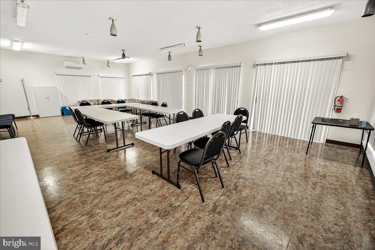 CRESTWOOD VILLAGE - Residential