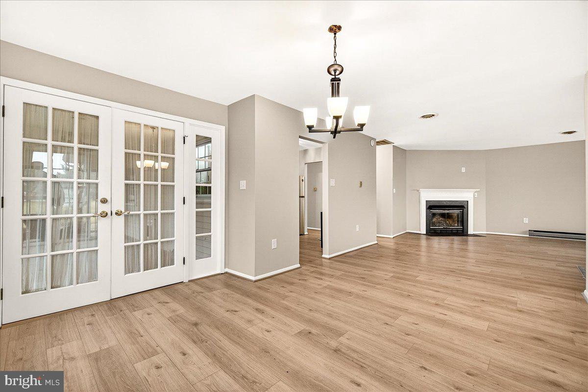 CRESTWOOD VILLAGE - Residential