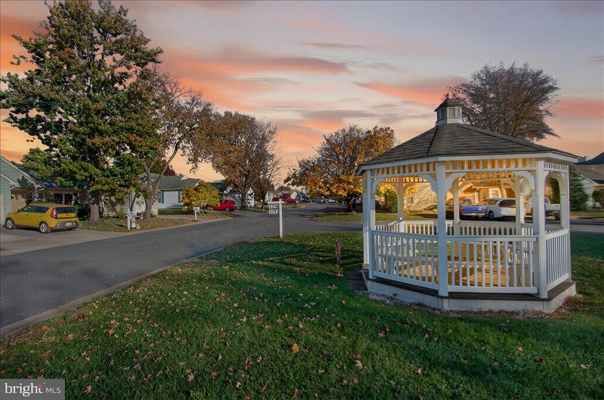 CRESTWOOD VILLAGE - Residential