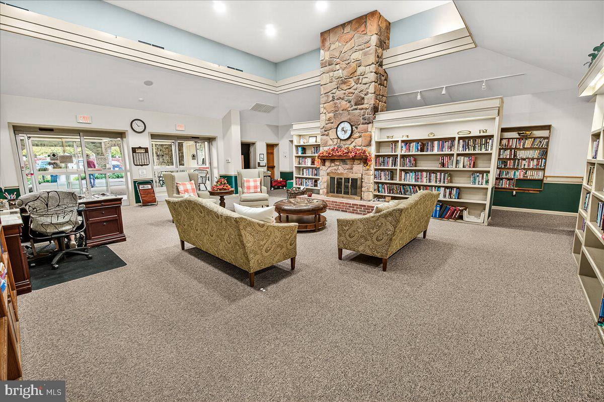 CRESTWOOD VILLAGE - Residential