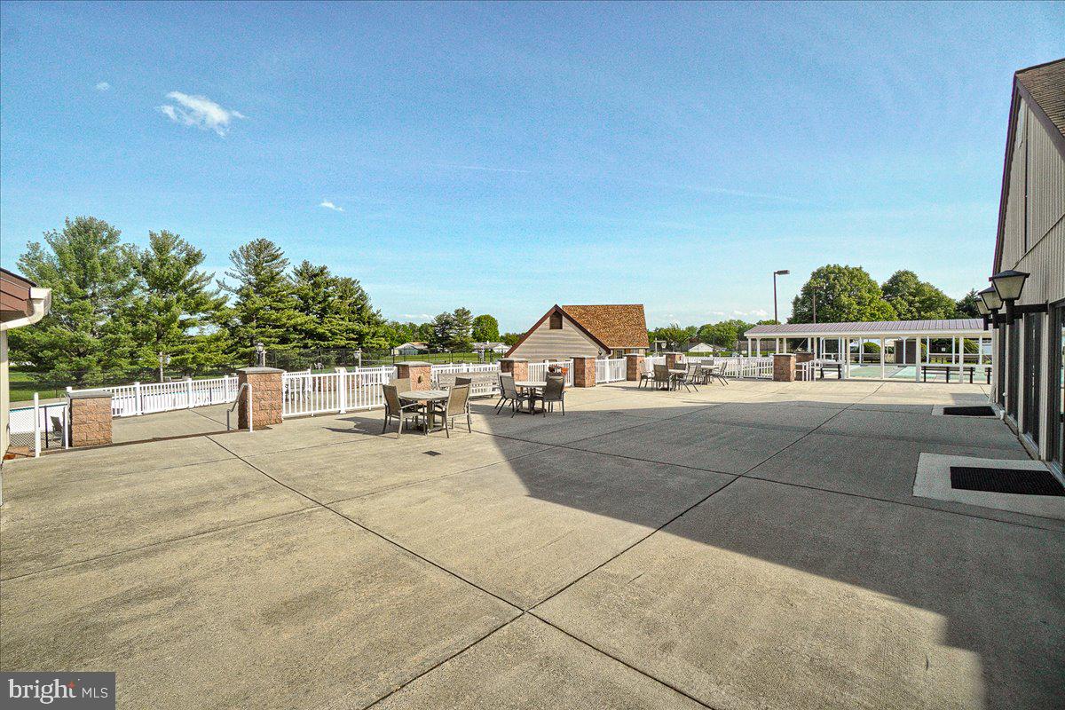 CRESTWOOD VILLAGE - Residential