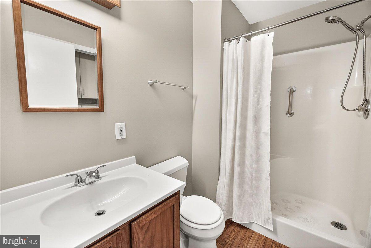 CRESTWOOD VILLAGE - Residential