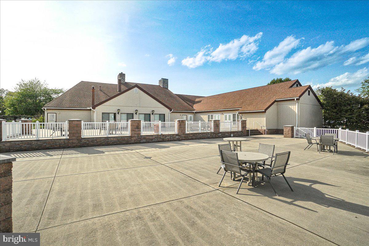 CRESTWOOD VILLAGE - Residential