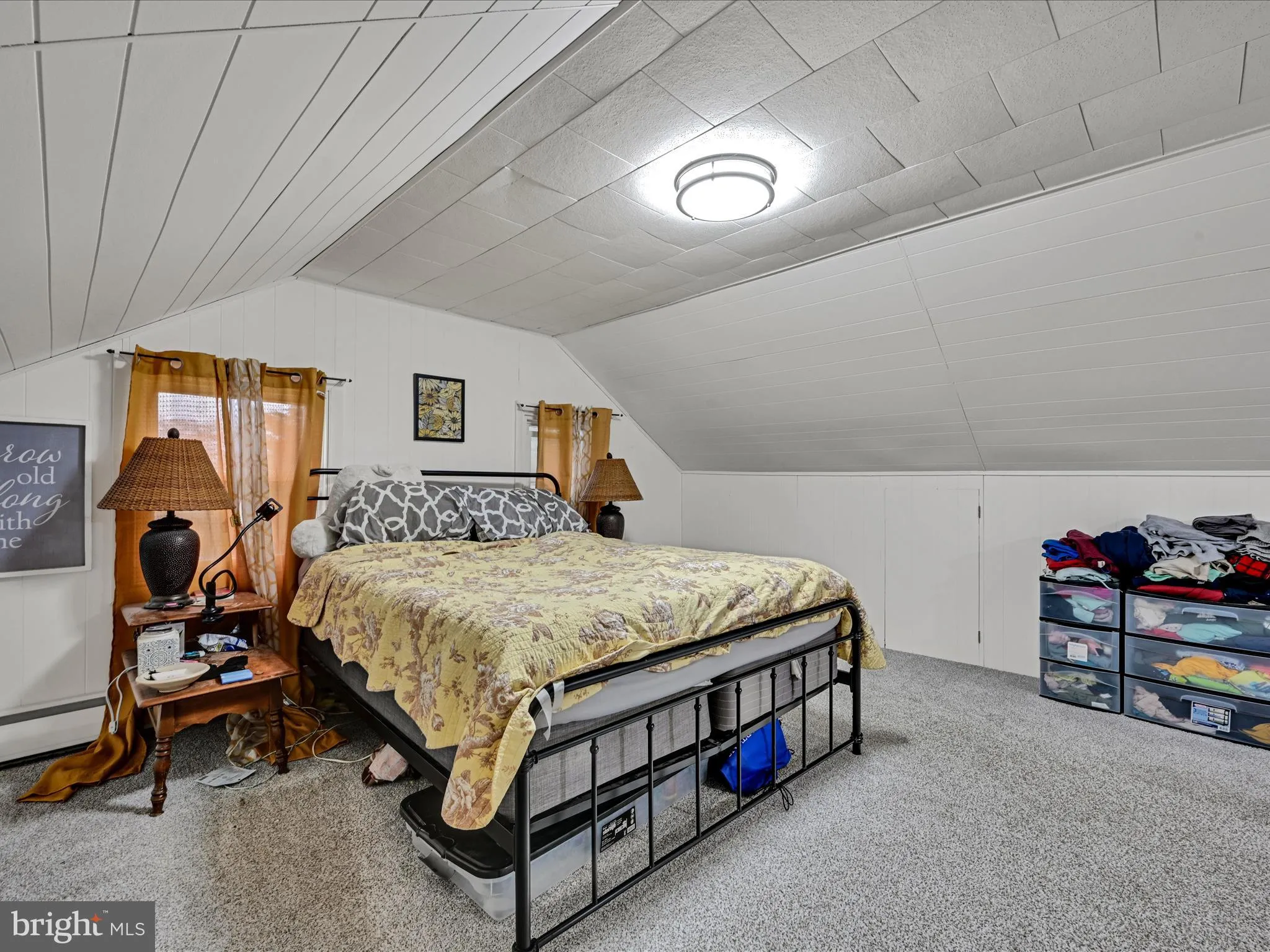 New Holland, Pennsylvania 17557, United States, 3 Bedrooms Bedrooms, ,1 BathroomBathrooms,Residential,Pending,27933