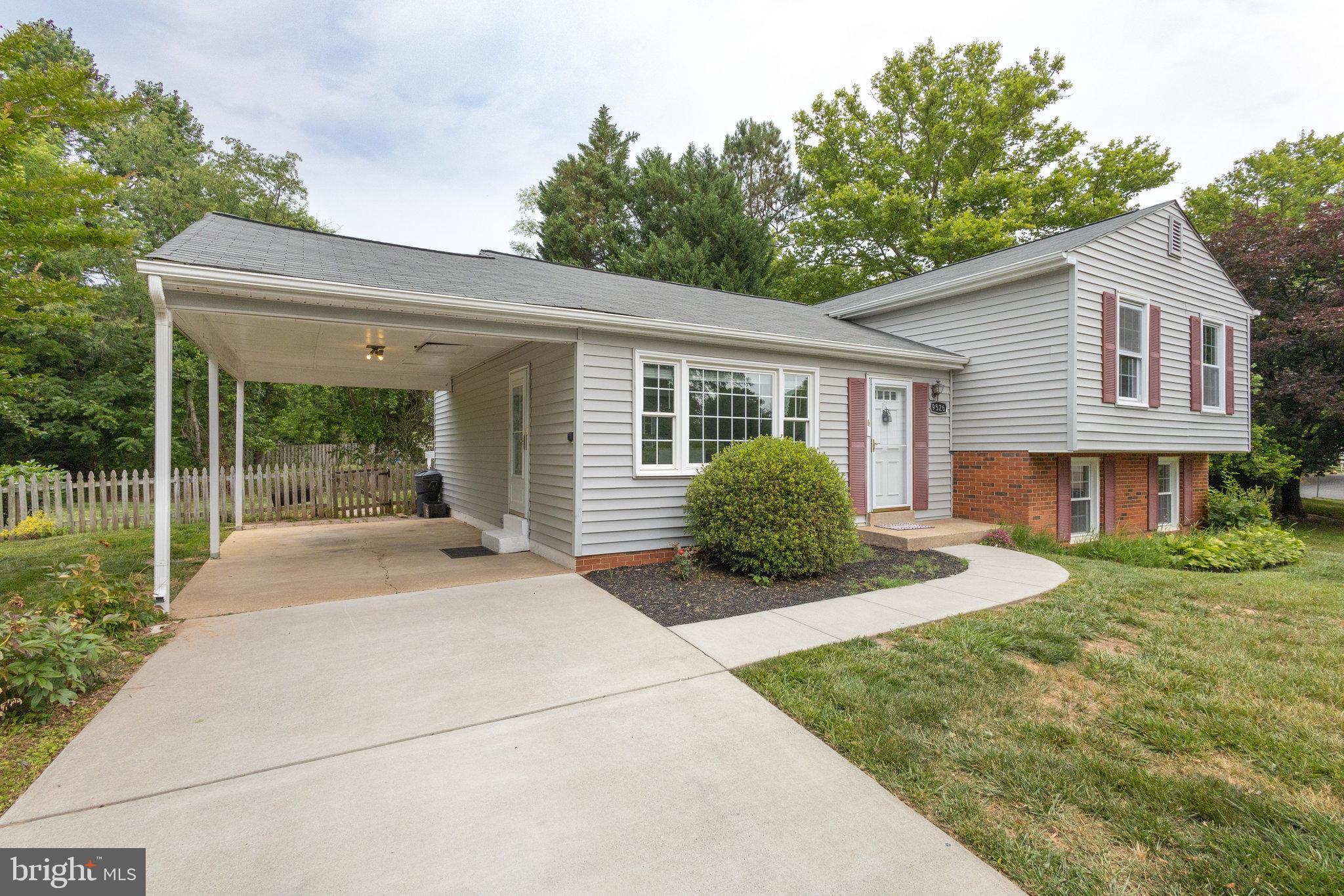 LAKE BRADDOCK - Residential