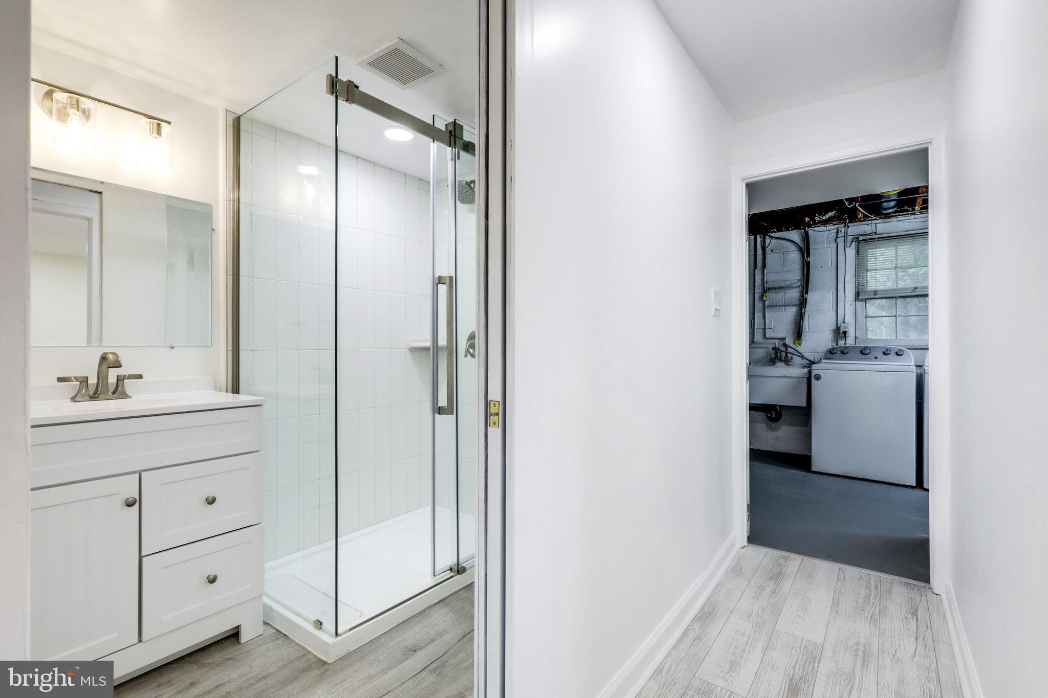 LAKE BRADDOCK - Residential