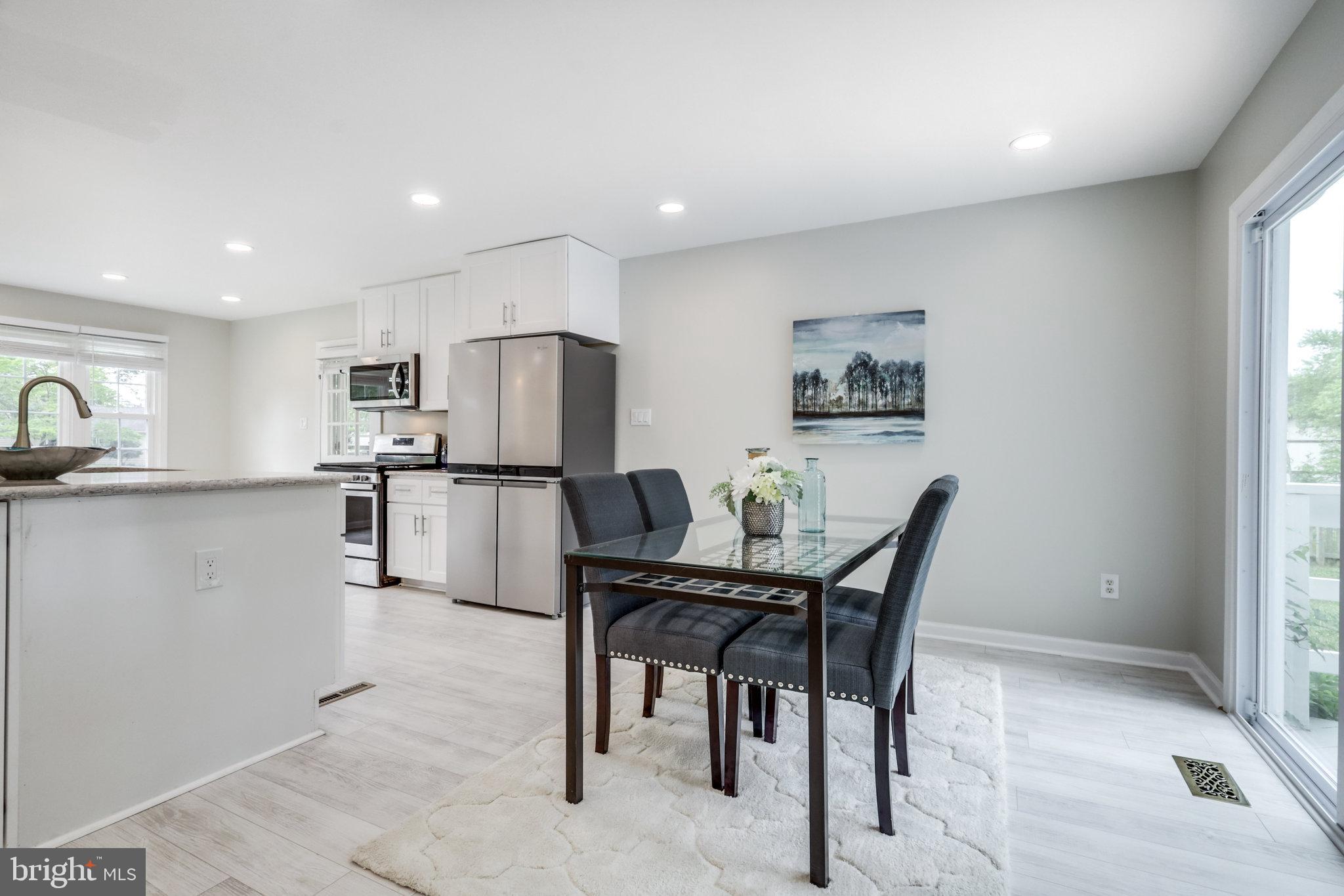 LAKE BRADDOCK - Residential