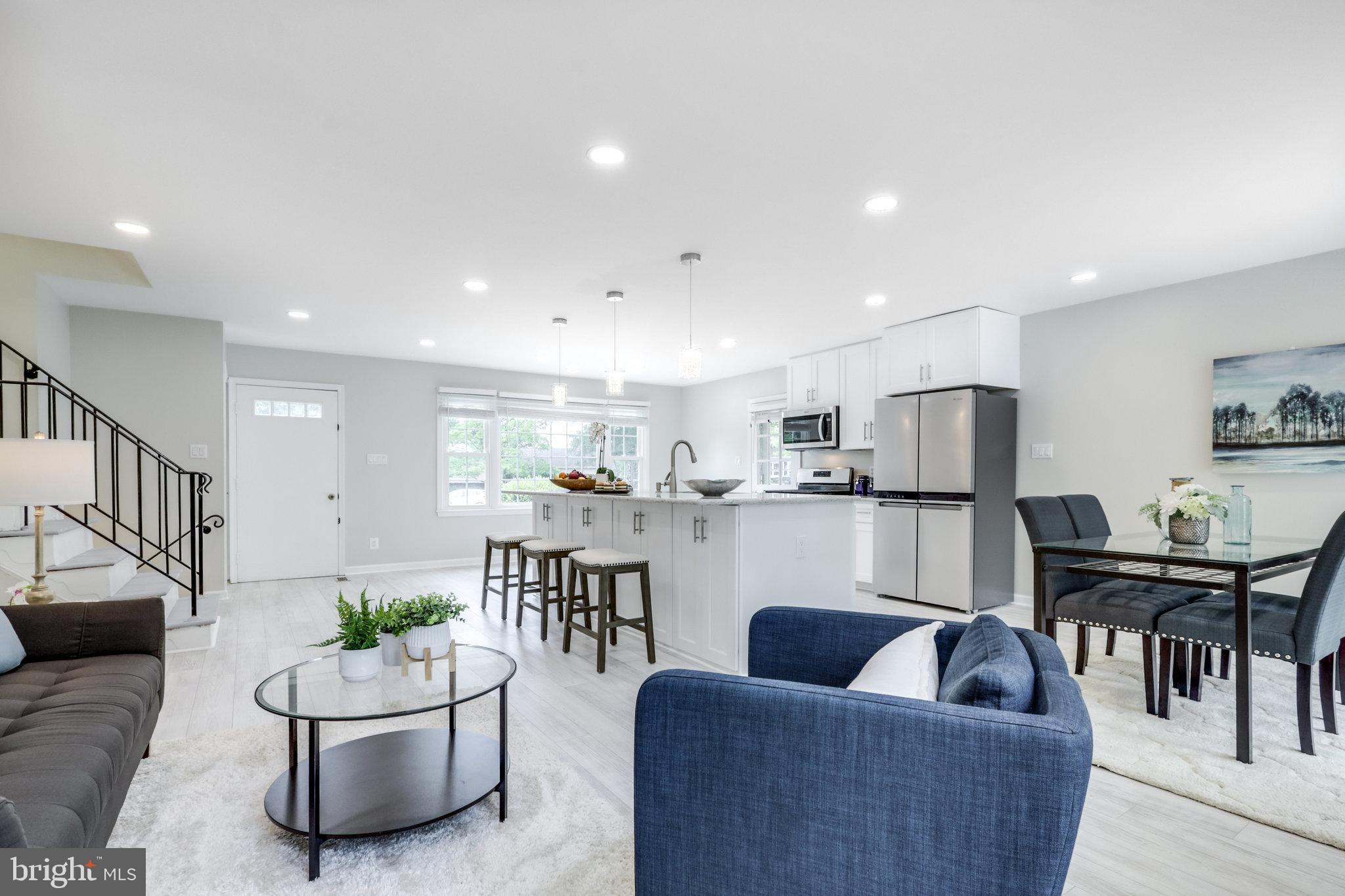 LAKE BRADDOCK - Residential