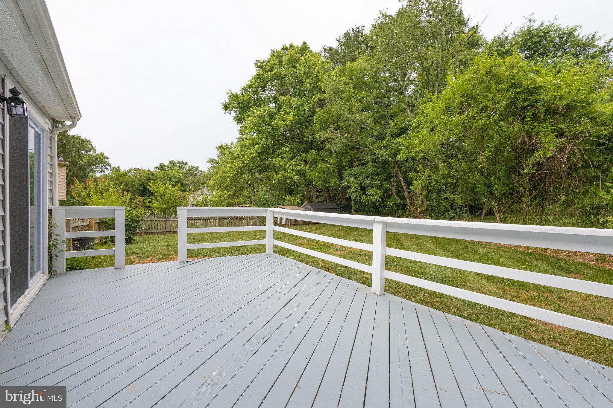 LAKE BRADDOCK - Residential