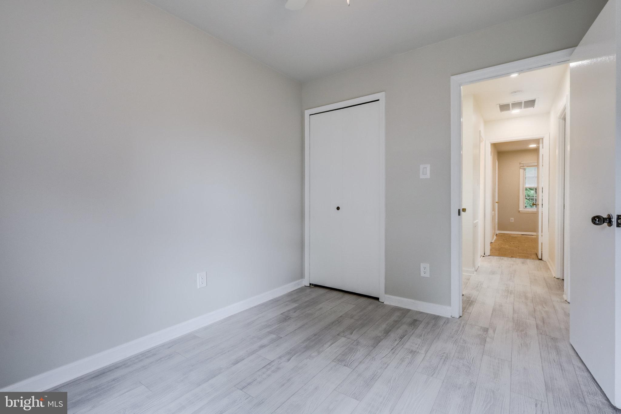 LAKE BRADDOCK - Residential